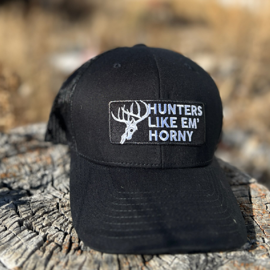 Hunters Like Em Horny  Retro Trucker Cap-Mesh Snapback